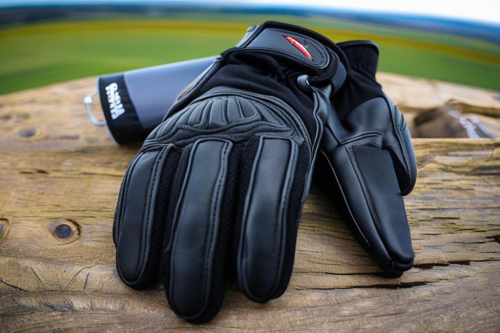 why-invest-in-padded-riding-gloves